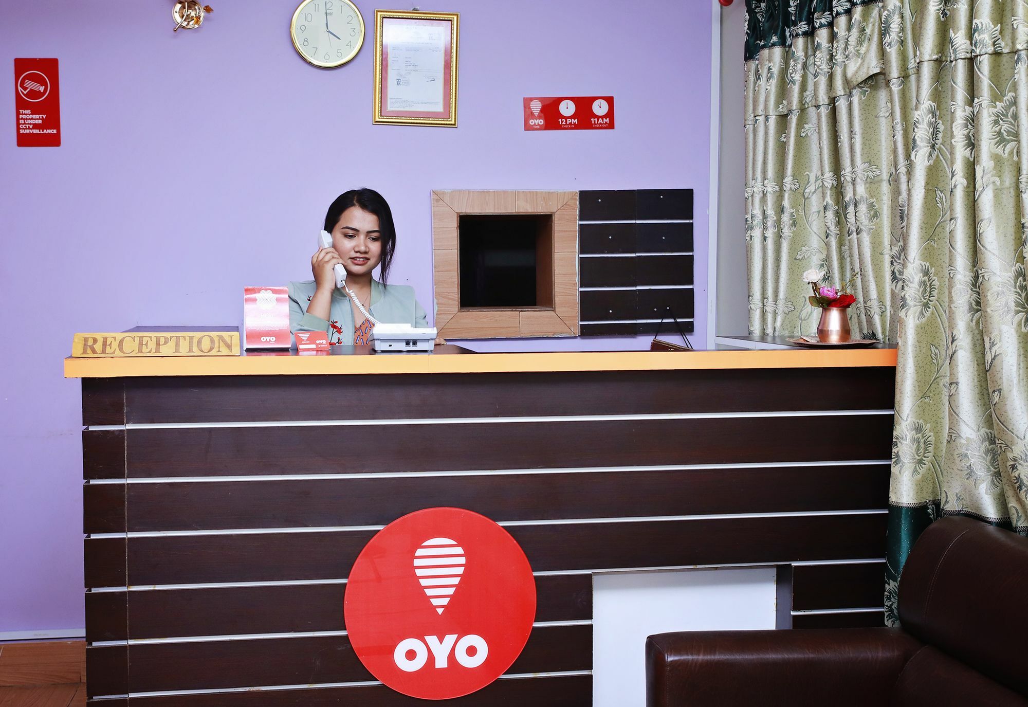Oyo 575 Api Suites 博卡拉 外观 照片